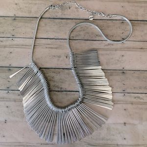Stella & Dot Essential Fringe Necklace